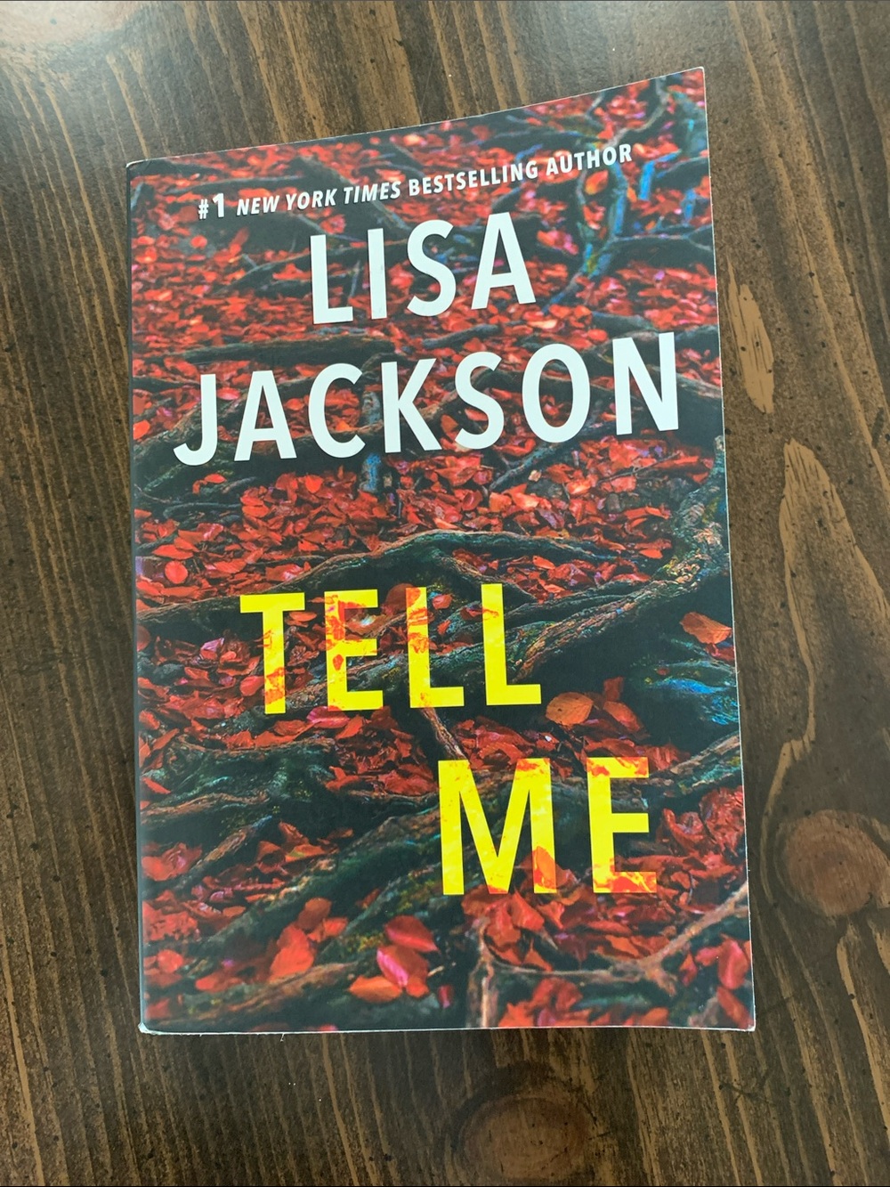Lisa Jackson Tell Me - Paperback Book (Red/Black Cover)
